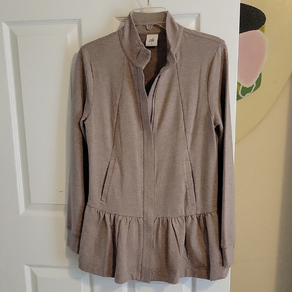 CAbi SzSm Taupe Peplum long sleeve Zip-Up Lagenlook Boho Jacket w/front pockets